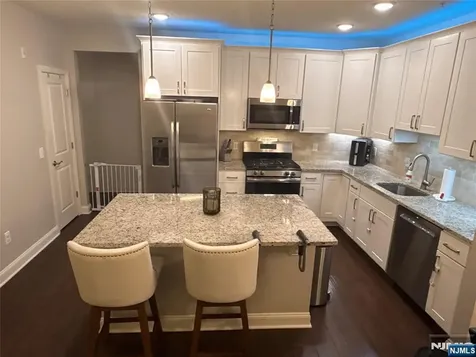 36 Elston Court Wanaque NJ 07420