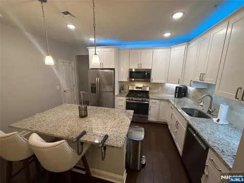 36 Elston Court Wanaque NJ 07420