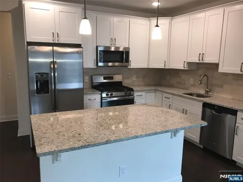 36 Elston Court Wanaque NJ 07420