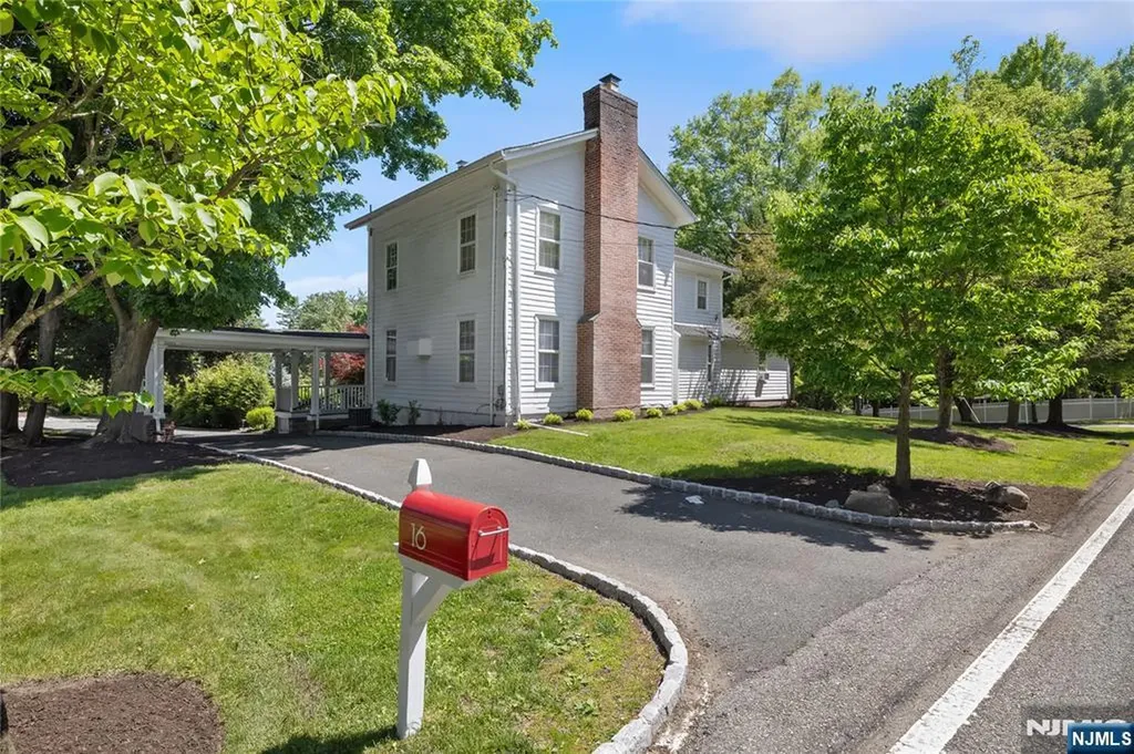 16 Pascack Road Woodcliff Lake NJ 07677