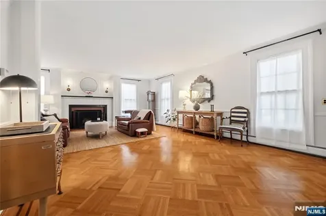 16 Pascack Road Woodcliff Lake NJ 07677