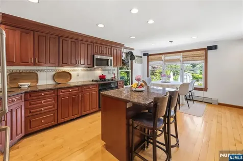 16 Pascack Road Woodcliff Lake NJ 07677