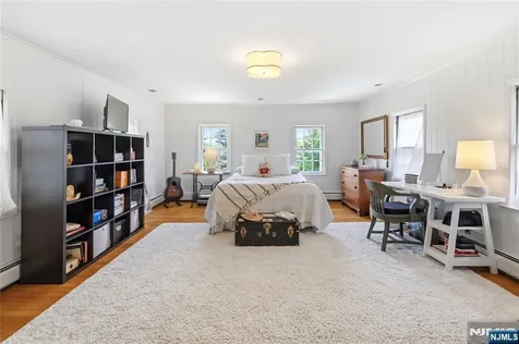 16 Pascack Road Woodcliff Lake NJ 07677