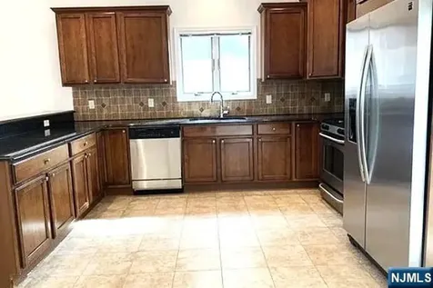 531A 2nd Street Palisades Park NJ 07650