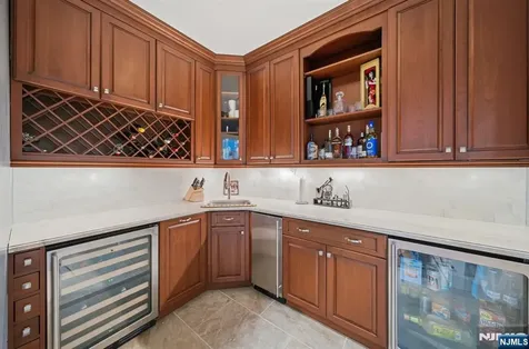184 Donny Brook Drive Allendale NJ 07401