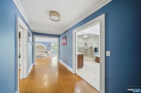 184 Donny Brook Drive Allendale NJ 07401