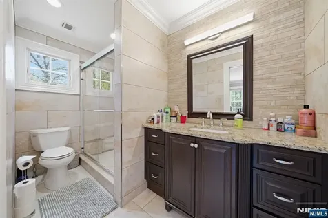 184 Donny Brook Drive Allendale NJ 07401