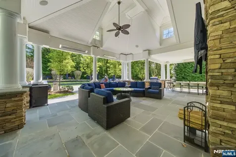 184 Donny Brook Drive Allendale NJ 07401