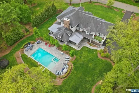 184 Donny Brook Drive Allendale NJ 07401