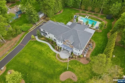 184 Donny Brook Drive Allendale NJ 07401
