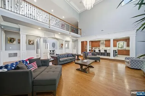184 Donny Brook Drive Allendale NJ 07401
