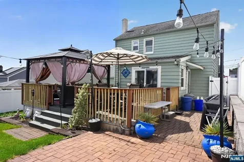 128 White Oak Terrace Belleville NJ 07109
