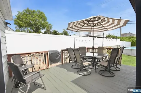 128 White Oak Terrace Belleville NJ 07109