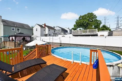 128 White Oak Terrace Belleville NJ 07109