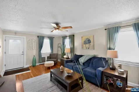 128 White Oak Terrace Belleville NJ 07109
