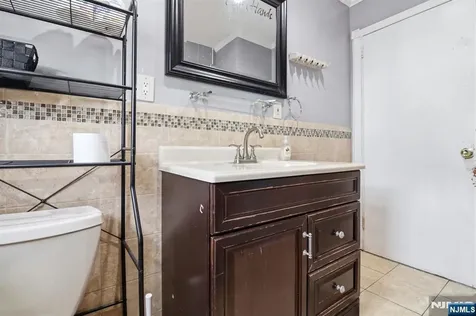 407 3rd Avenue Newark NJ 07107