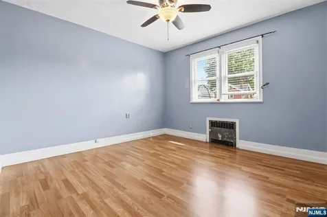 407 3rd Avenue Newark NJ 07107