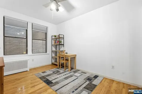 883 E Boulevard Weehawken NJ 07086