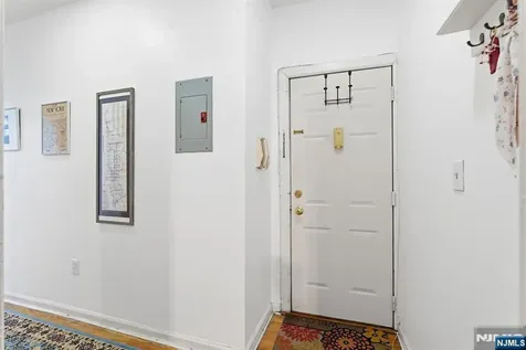 883 E Boulevard Weehawken NJ 07086