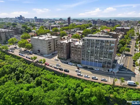 883 E Boulevard Weehawken NJ 07086