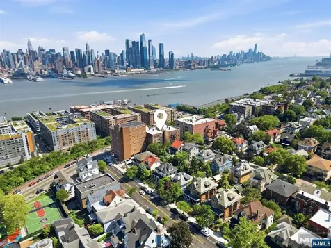 883 E Boulevard Weehawken NJ 07086