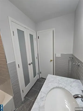 639 Oakdene Avenue Ridgefield NJ 07657