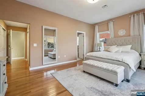 28 George Street Saddle Brook NJ 07663