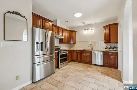 28 George Street Saddle Brook NJ 07663