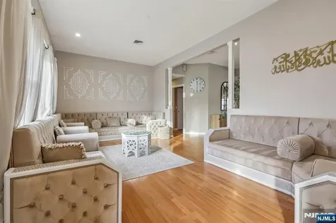 28 George Street Saddle Brook NJ 07663