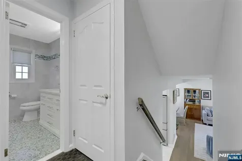 19 Thames Boulevard Bergenfield NJ 07621
