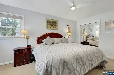 19 Thames Boulevard Bergenfield NJ 07621