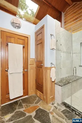 5 Longview Lane Ringwood NJ 07456