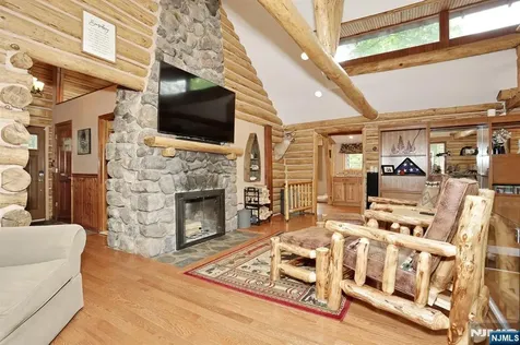 5 Longview Lane Ringwood NJ 07456