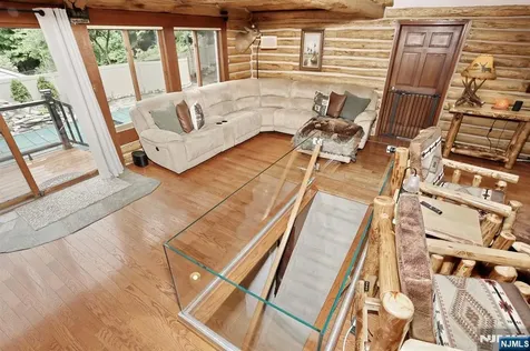 5 Longview Lane Ringwood NJ 07456