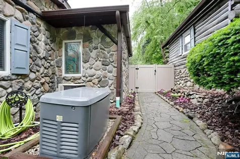 5 Longview Lane Ringwood NJ 07456