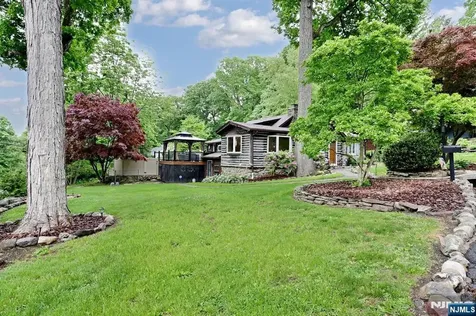 5 Longview Lane Ringwood NJ 07456