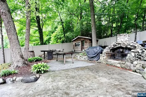 5 Longview Lane Ringwood NJ 07456