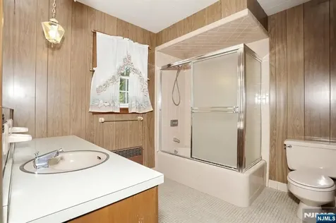 200 Watchung Drive Hawthorne NJ 07506