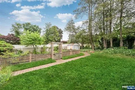 26 Fischer Avenue Nutley NJ 07110