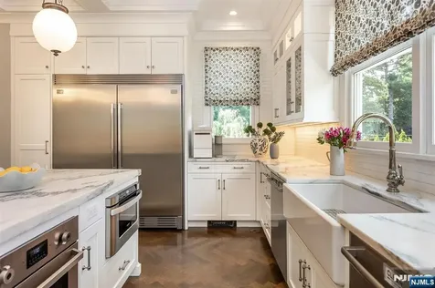 380 Ridgewood Avenue Glen Ridge NJ 07028