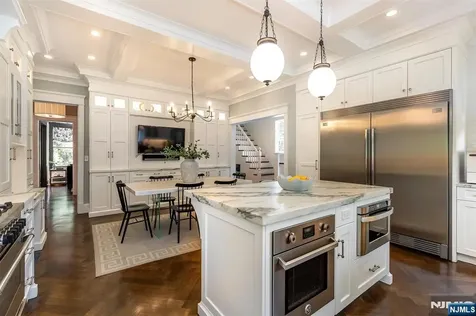 380 Ridgewood Avenue Glen Ridge NJ 07028