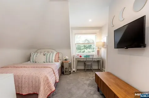 380 Ridgewood Avenue Glen Ridge NJ 07028