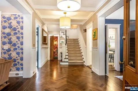 380 Ridgewood Avenue Glen Ridge NJ 07028