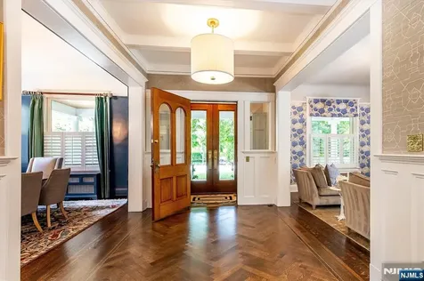 380 Ridgewood Avenue Glen Ridge NJ 07028