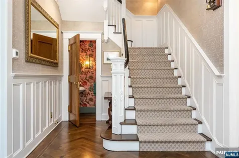 380 Ridgewood Avenue Glen Ridge NJ 07028