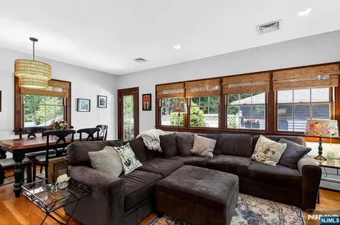 158 Vreeland Avenue Rutherford NJ 07070