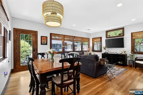 158 Vreeland Avenue Rutherford NJ 07070