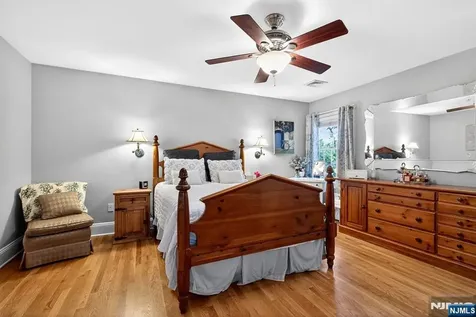 158 Vreeland Avenue Rutherford NJ 07070