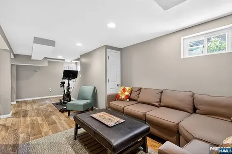 158 Vreeland Avenue Rutherford NJ 07070