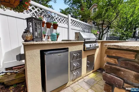 158 Vreeland Avenue Rutherford NJ 07070
